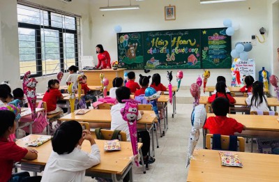 RỘN RÀNG NGÀY TỰU TRƯỜNG – CHÀO ĐÓN NHỮNG HỌC SINH LỚP 1 ĐẦU TIÊN